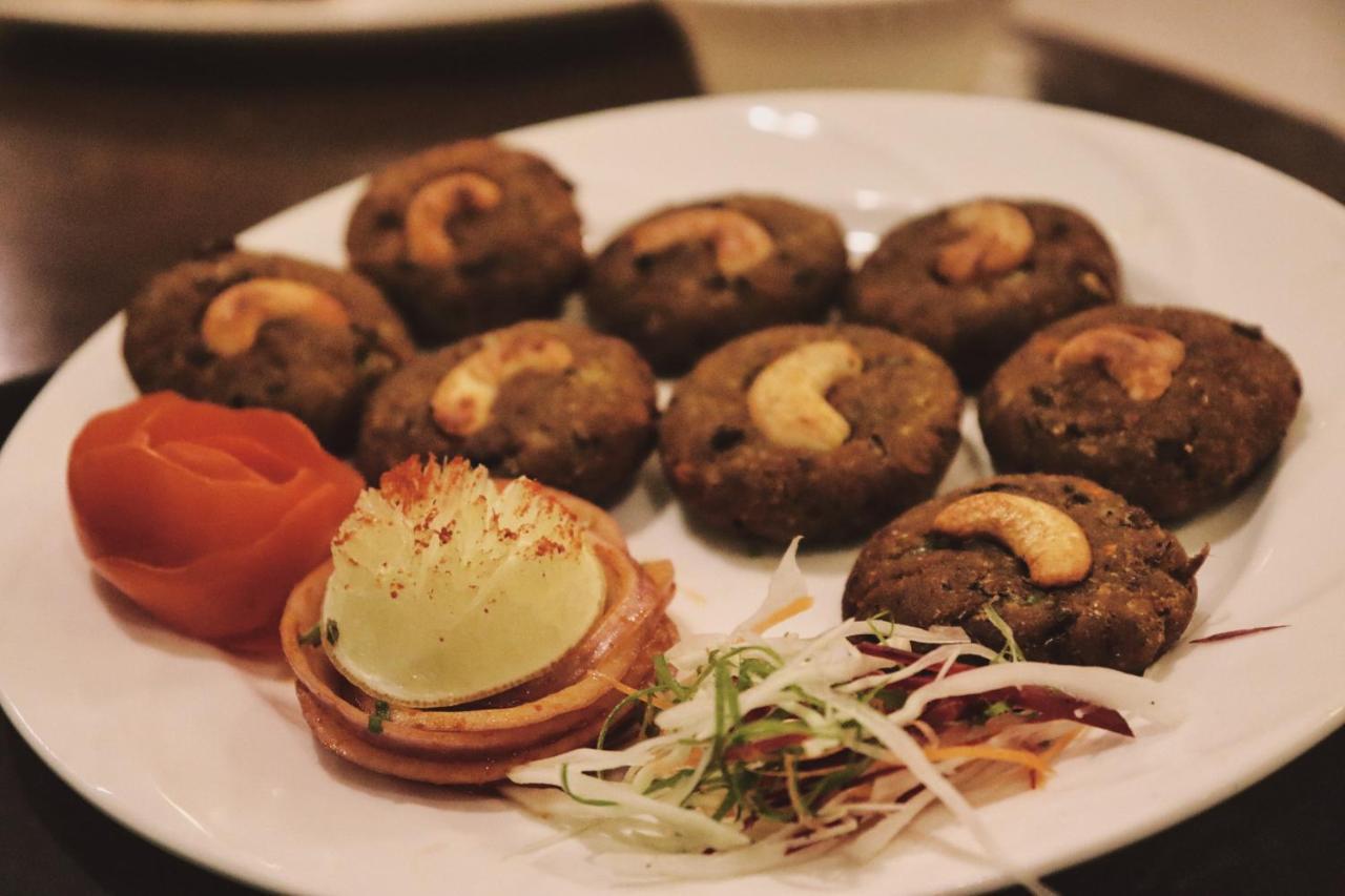 Hotel Clarks Collection Bhavnagar Buitenkant foto