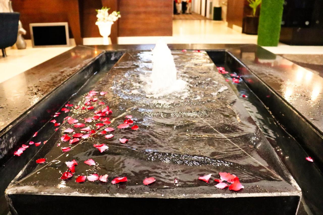 Hotel Clarks Collection Bhavnagar Buitenkant foto