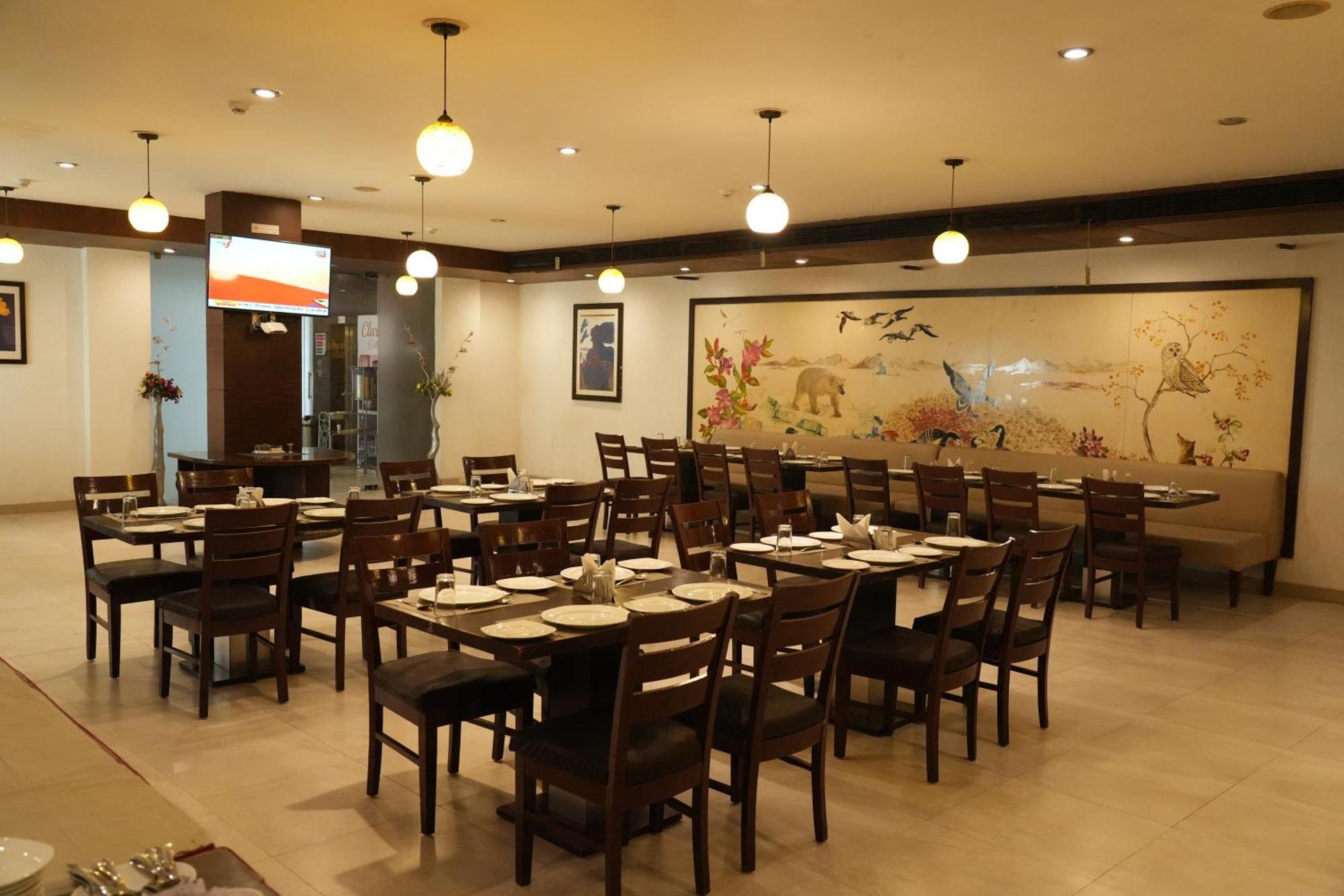 Hotel Clarks Collection Bhavnagar Buitenkant foto