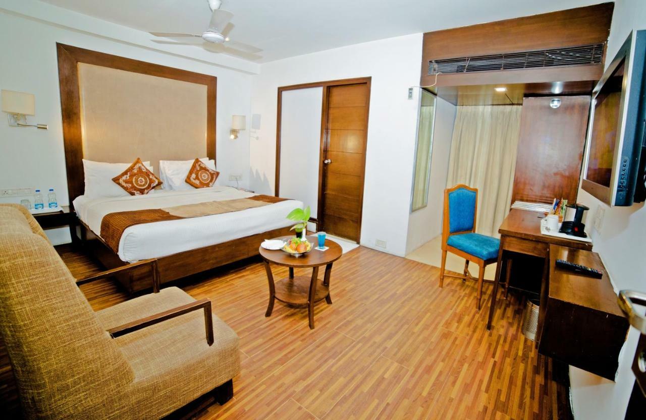 Hotel Clarks Collection Bhavnagar Buitenkant foto
